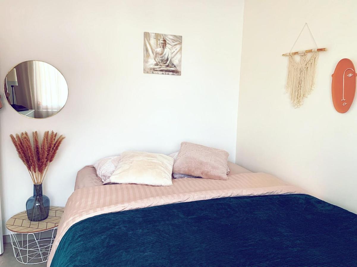 Vintage Dream Apartment Zwijndrecht Bagian luar foto
